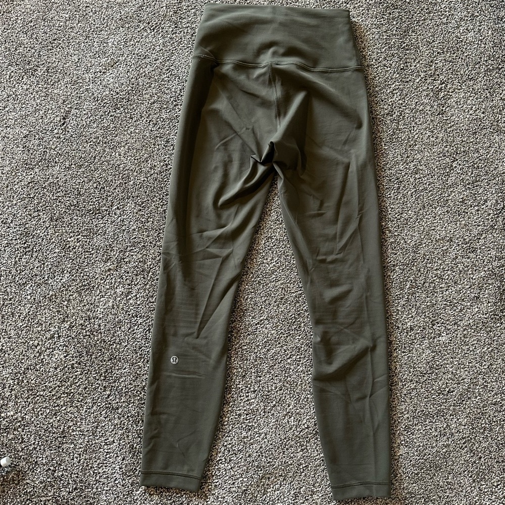 Wunder Train Contour Fit High-Rise
Tight 25" color Army Green - Picture 6 of 7